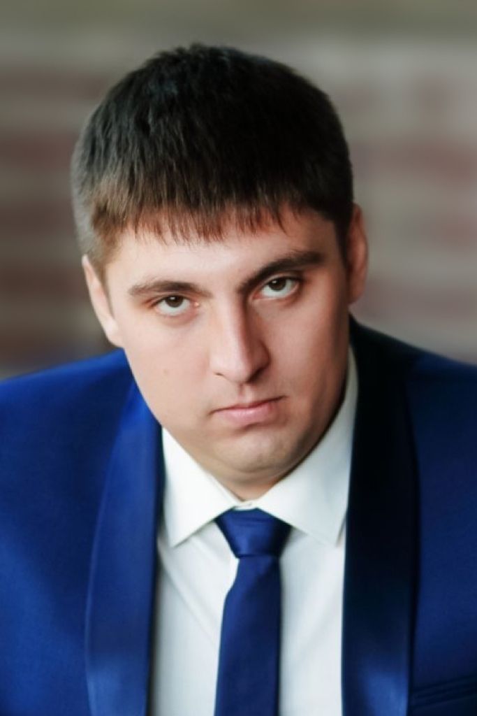 Дмитрий Саенко