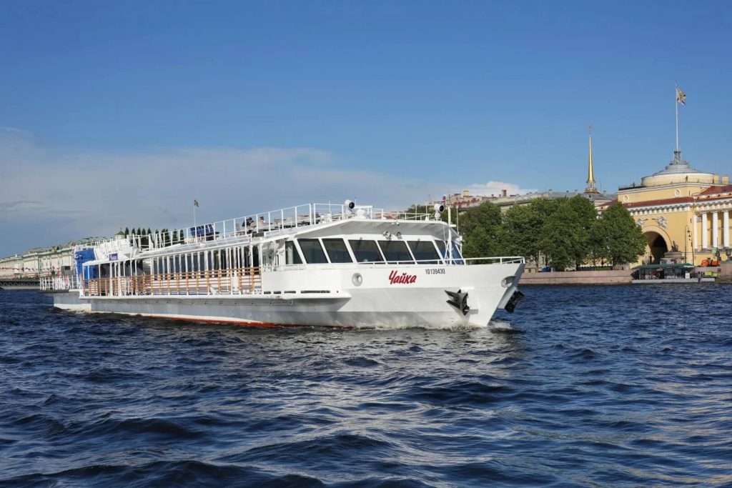 Экскурсионно-прогулочное судно «Чайка СПГ»