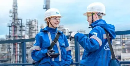 Зачем современному нефтеперерабатывающему заводу «Эйфелева башня»