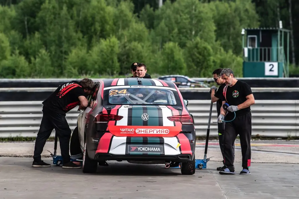 Замена резины в квалификации для второй попытки