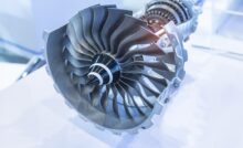 Газотурбинный двигатель с продольным разрезом для исследования расположения