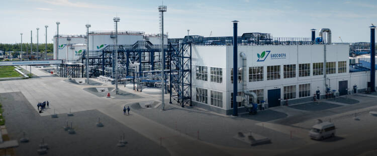 Вид на комплекс «Биосфера» на Омском нефтеперерабатывающем заводе