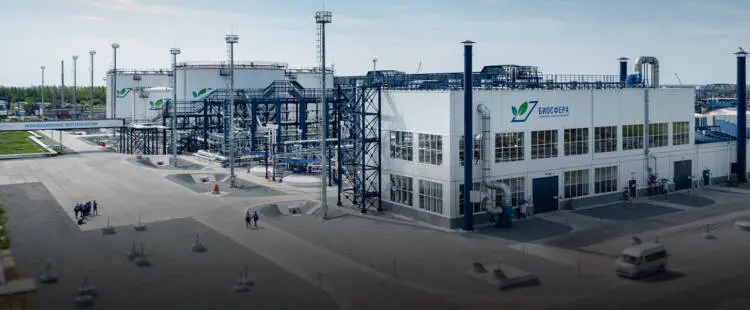 Вид на комплекс «Биосфера» на Омском нефтеперерабатывающем заводе