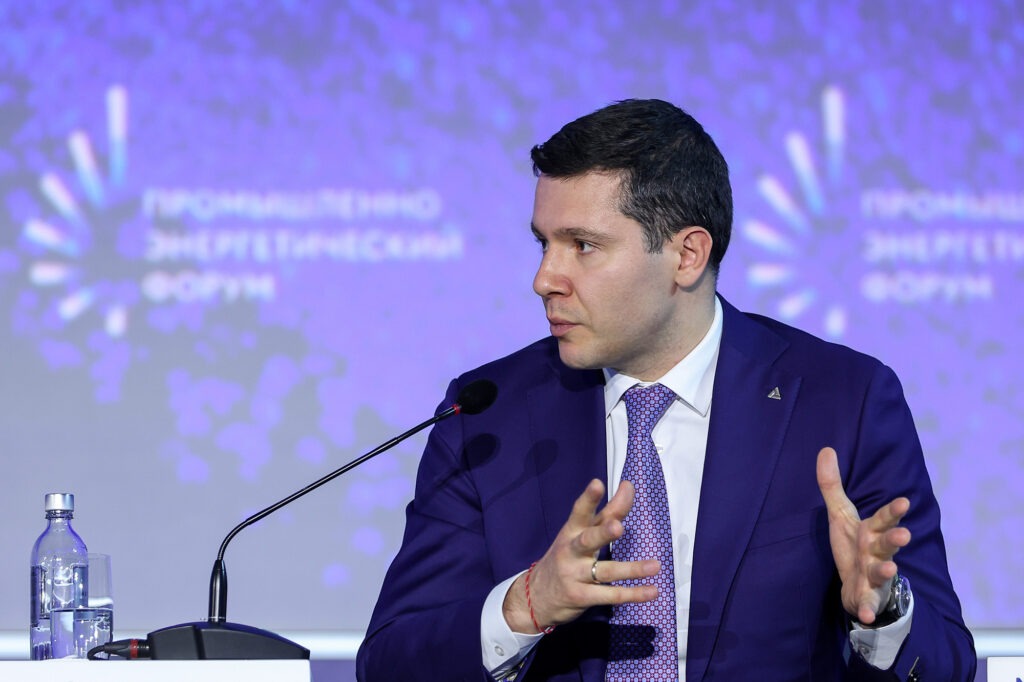 Министр промышленности и торговли России Антон Алиханов на форуме TNF-2025