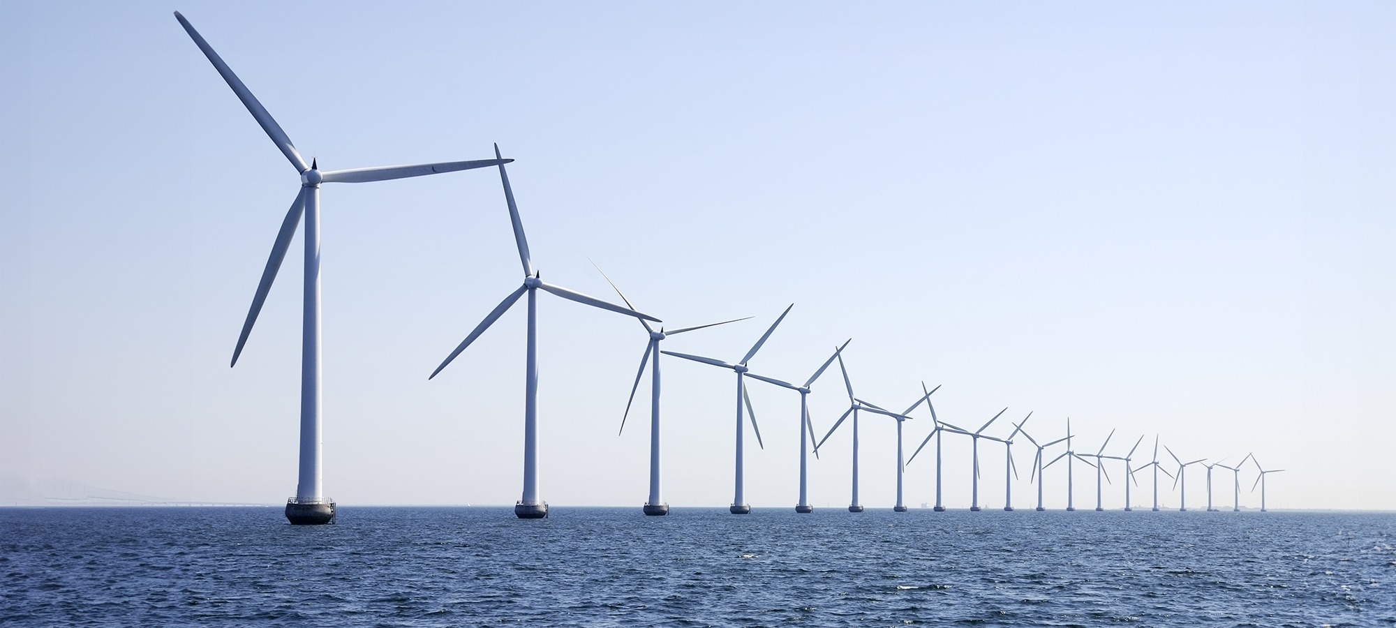 Ветрогенераторы в устье реки