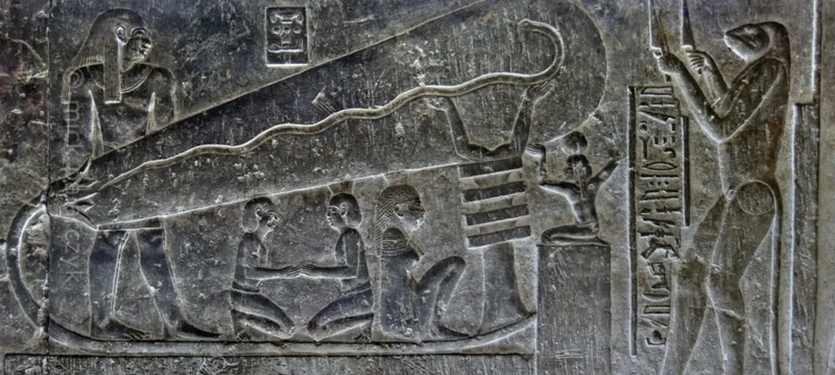 Настенный барельеф из Египта