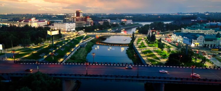 Омск — промышленный, научный и культурный центр Сибири