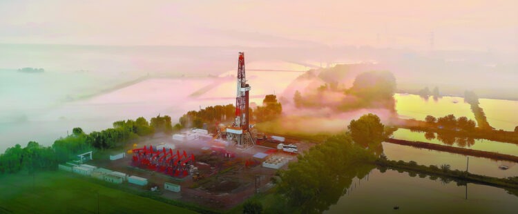 Скважина в Китае Китайская нефтехимическая корпорация