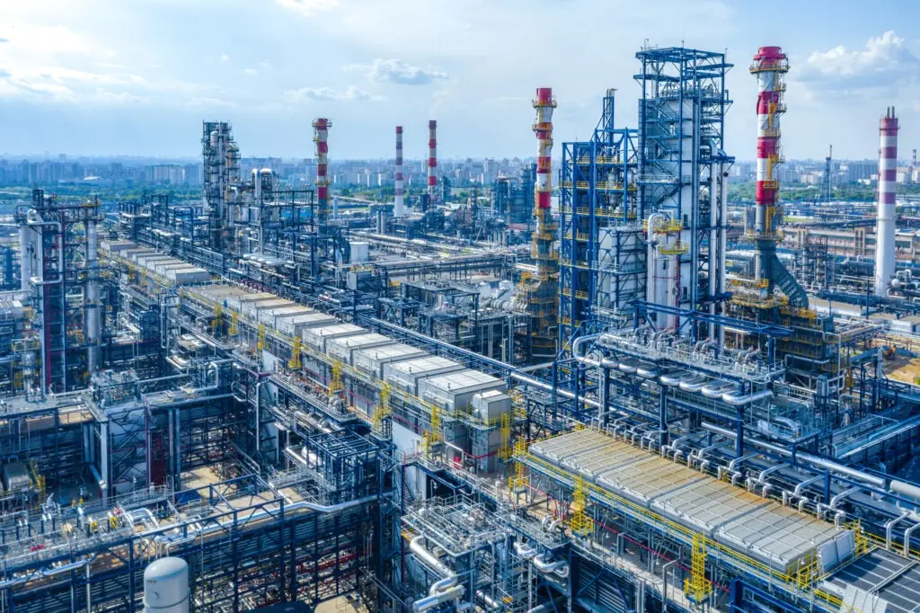 Московский НПЗ обеспечивает топливом каждый третий автомобиль столицы