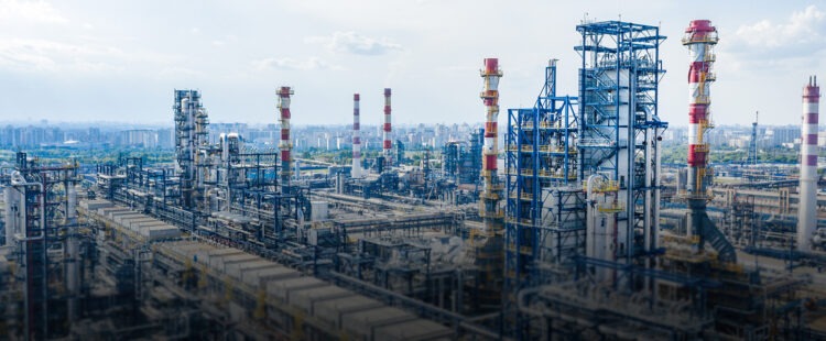 Нефтеперерабатывающий завод