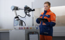 Робот химик в лаборатории