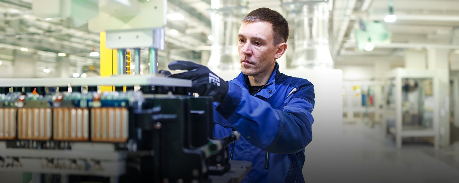 От химии до модуля: в России запустили полный цикл производства литийионных батарей