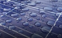 Капли воды на солнечной панели