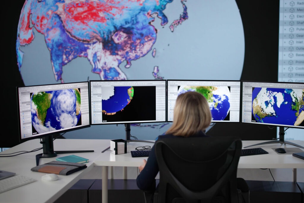 Метеоролог за работой.