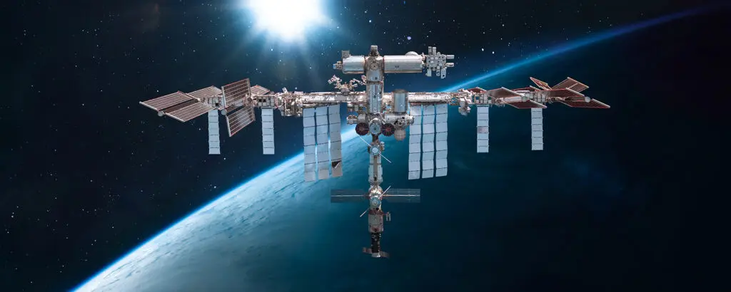 Международная космическая станция 