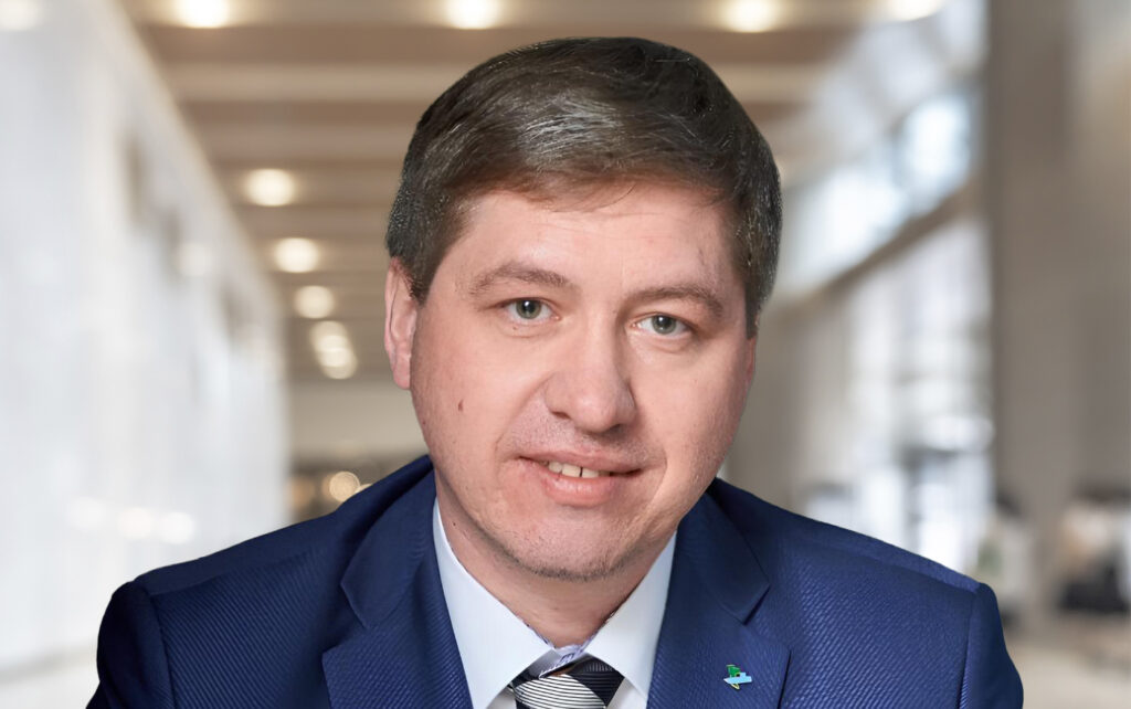 Денис Парамошин