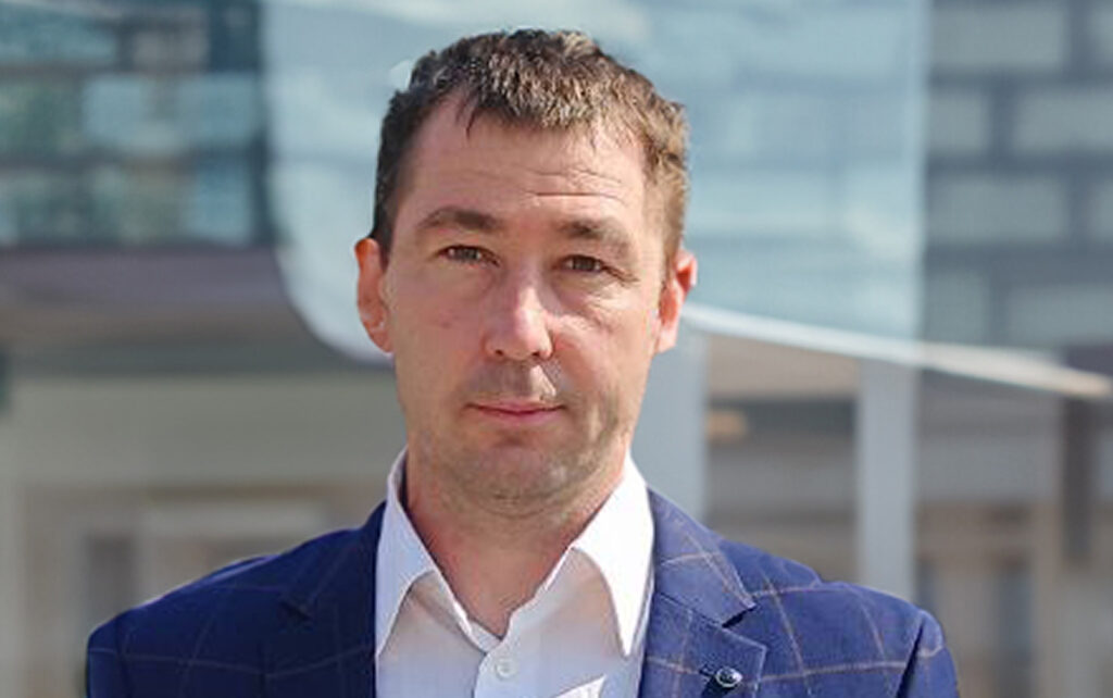 Радик Киямов, мастер цеха компримирования и подготовки газа, миллениал