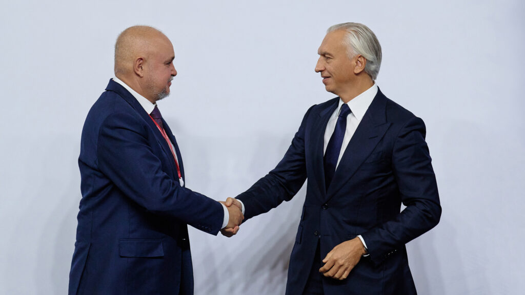 Министр энергетики Российской Федерации Сергей Цивилев и Председатель правления «Газпром нефти» Александр Дюков
