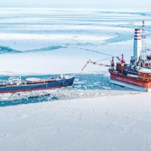 Как выглядят самые необычные месторождения нефти в России: фотогалерея