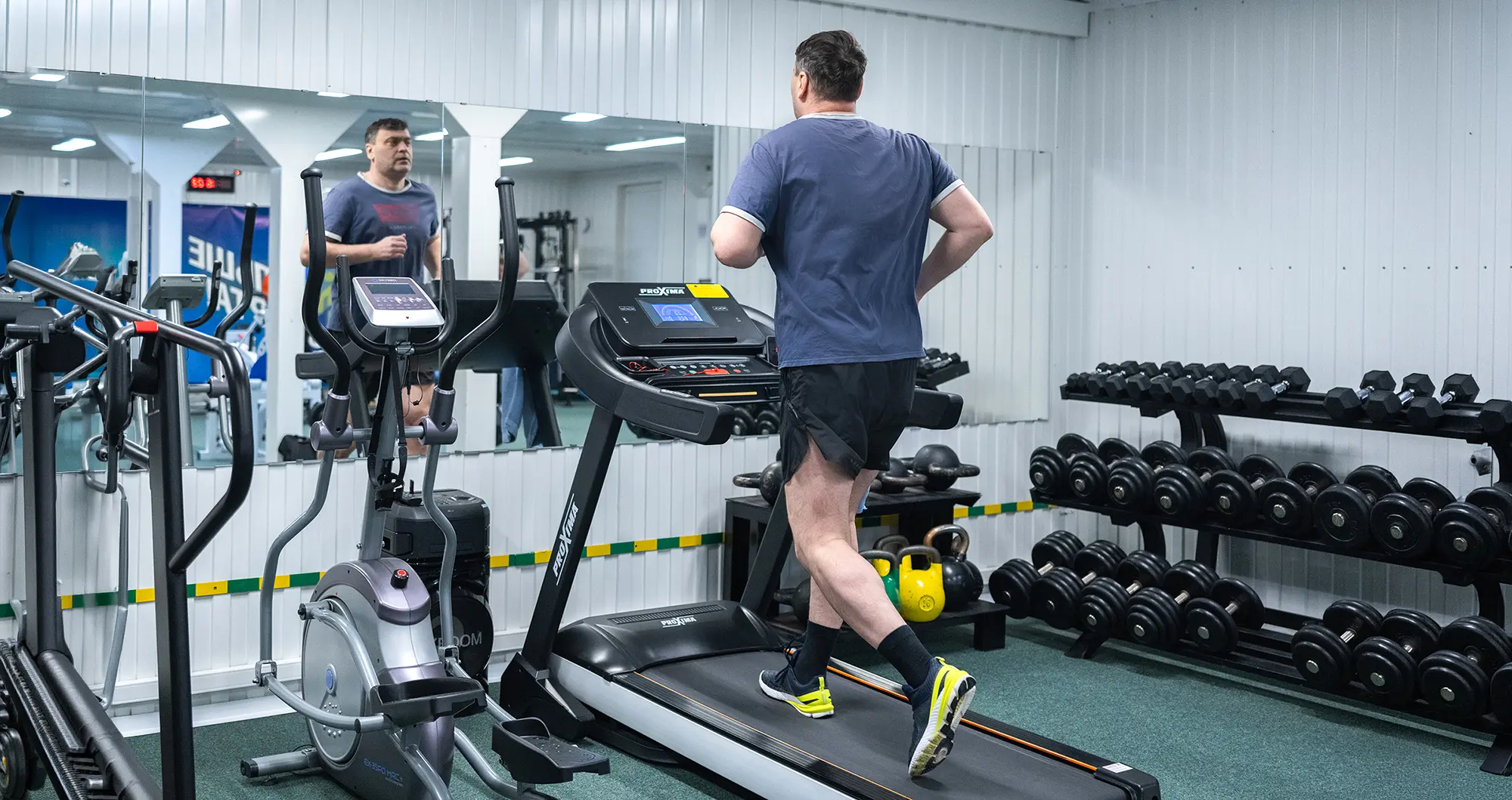 Спортивный зал в жилом комплексе Уренгойского месторождения